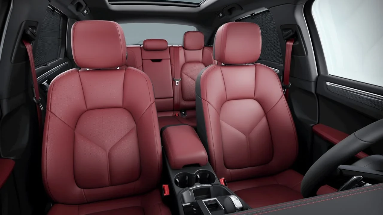 2026 Porsche Macan S - Image 10 of 10