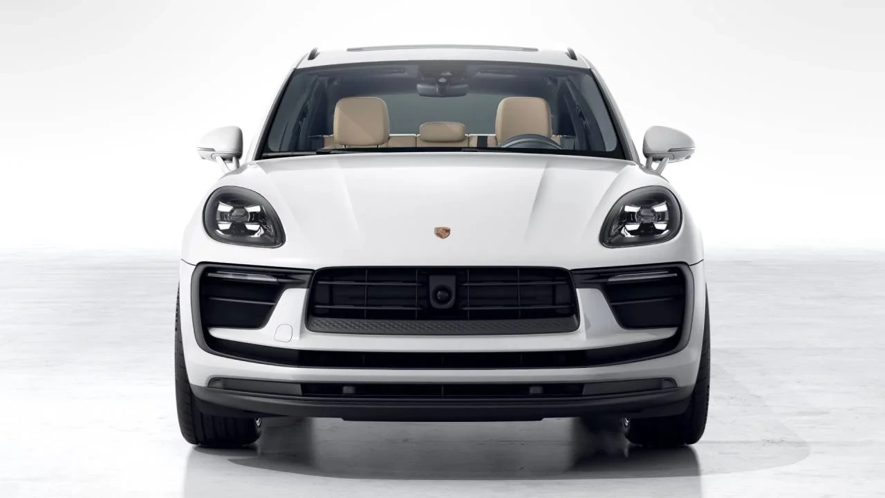 2026 Porsche Macan S - Image 8 of 10