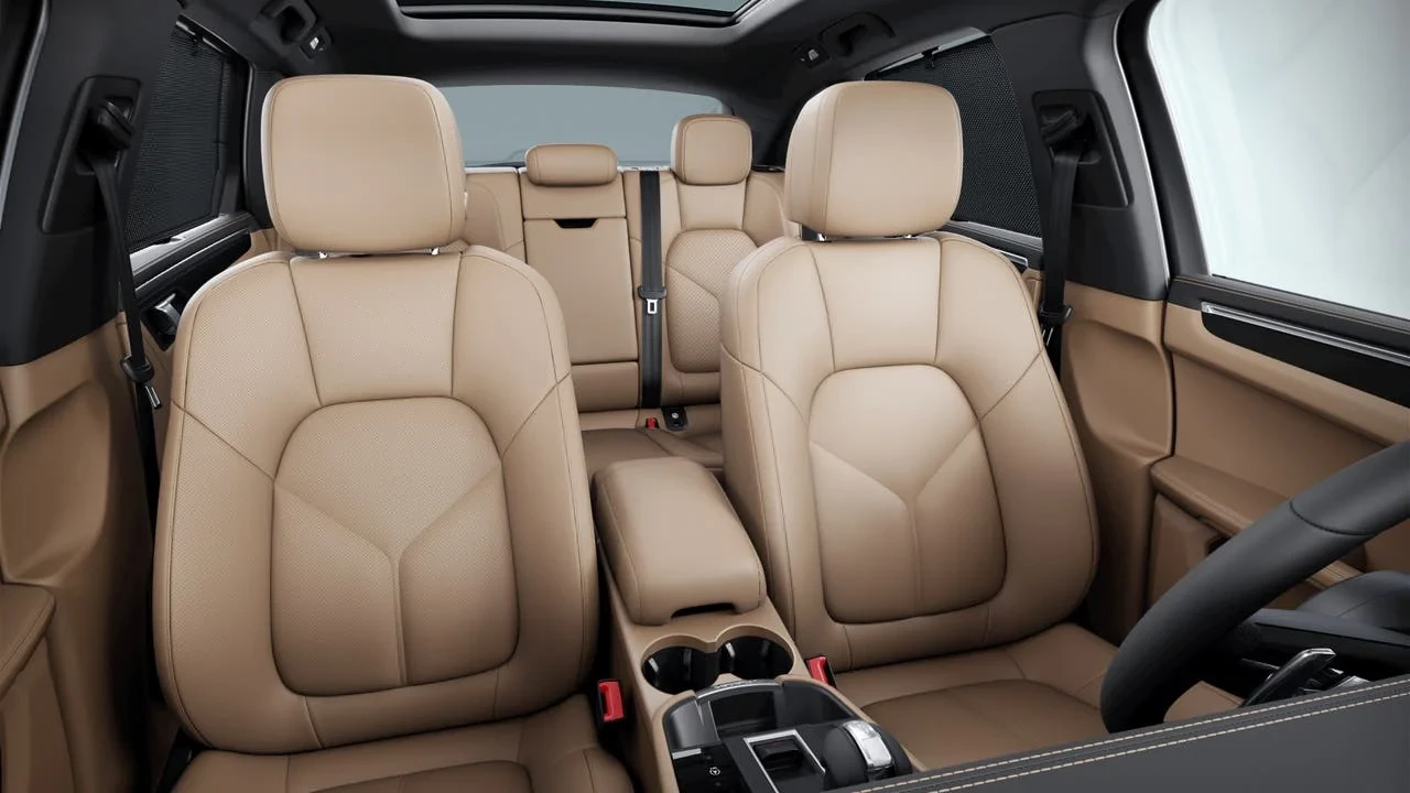 2026 Porsche Macan - Image 10 of 10