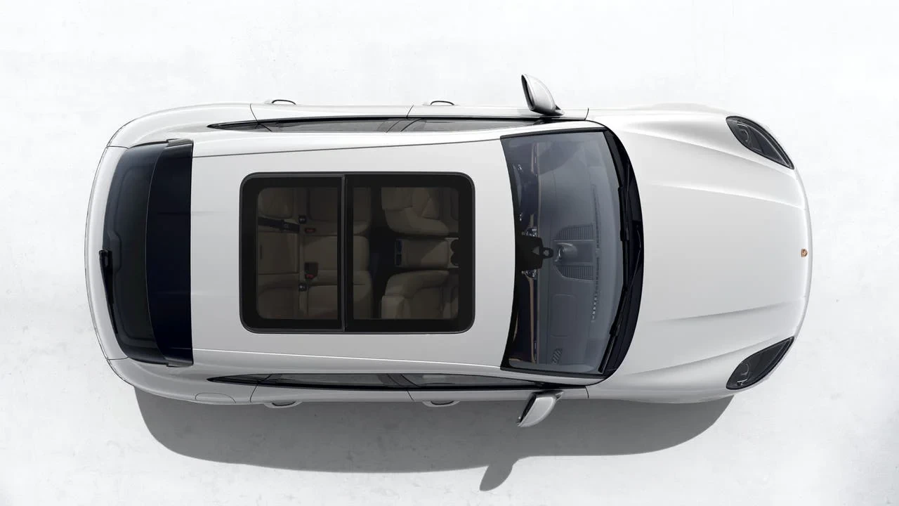 2026 Porsche Macan - Image 5 of 10