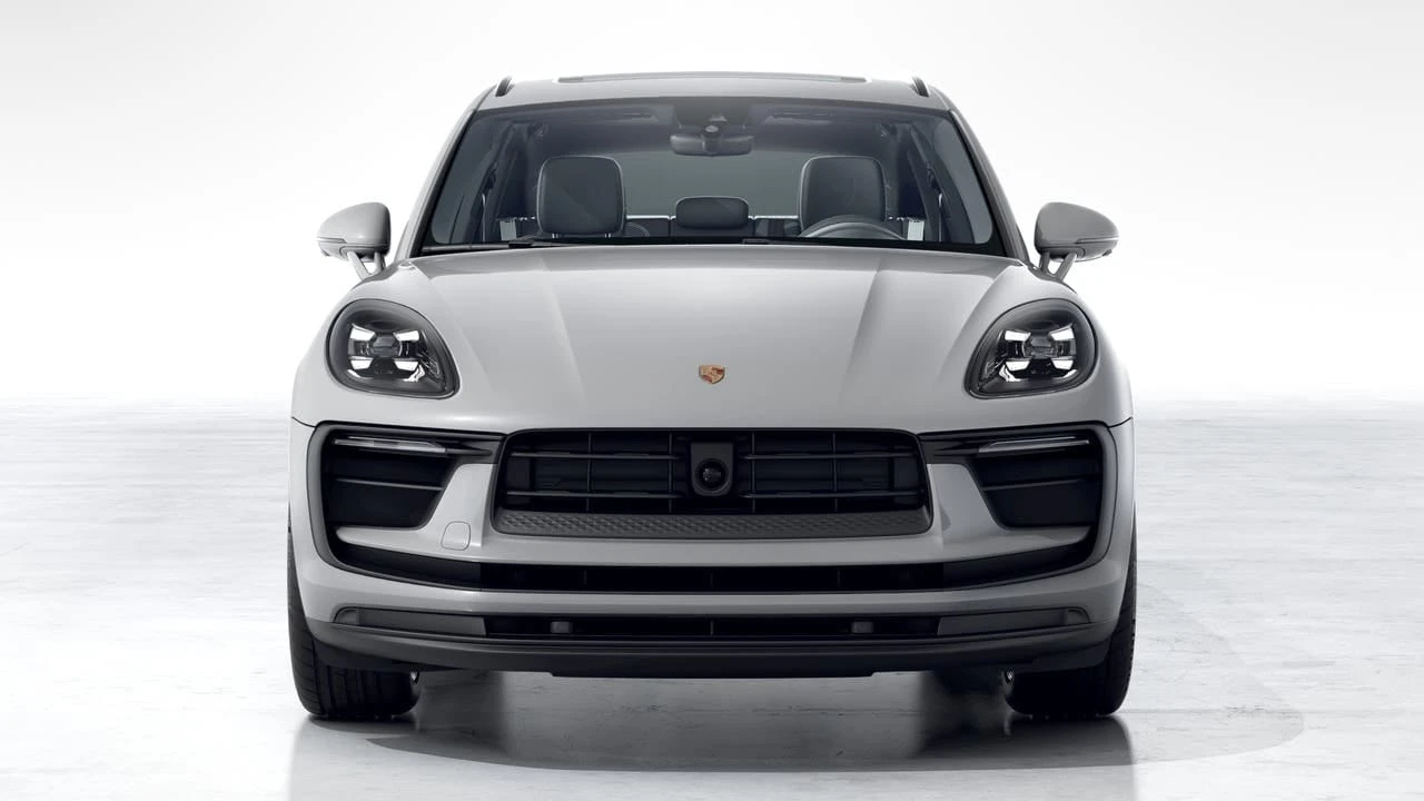 2026 Porsche Macan S - Image 8 of 10