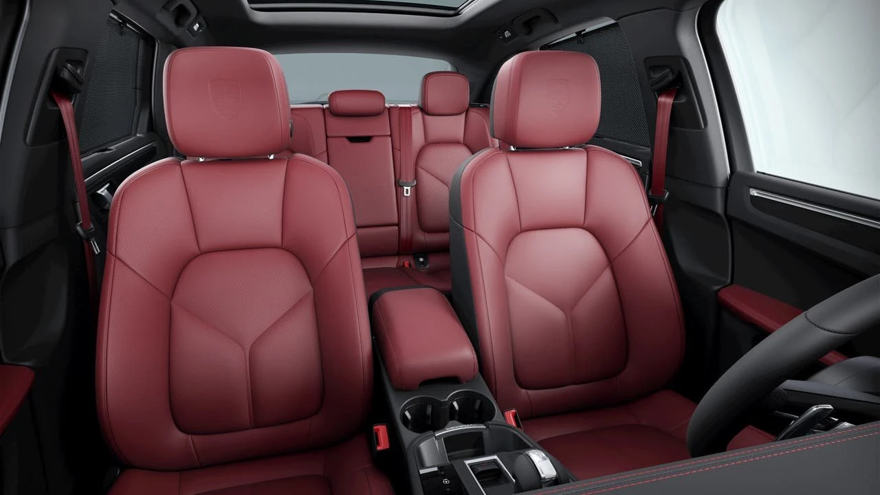 2026 Porsche Macan S - Image 10 of 10