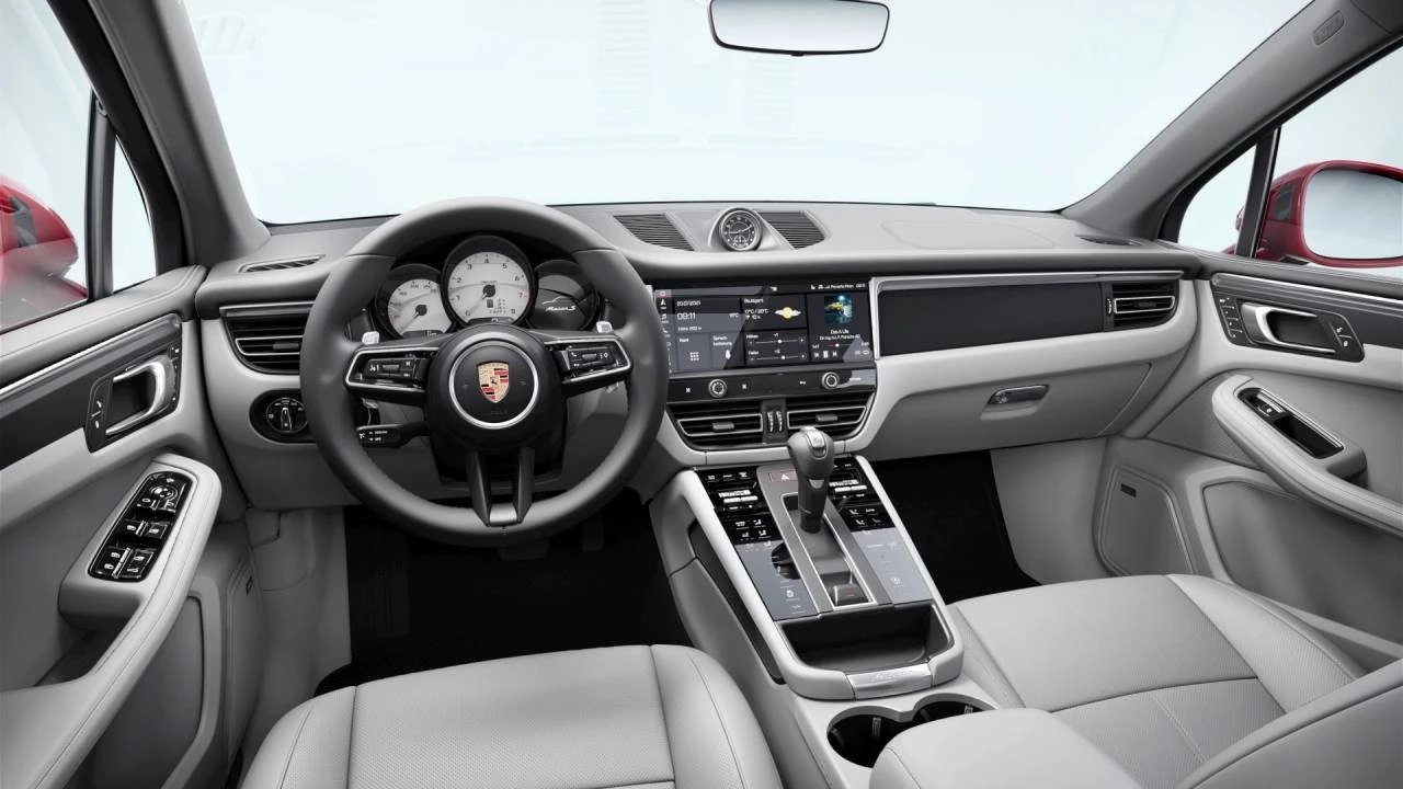 2026 Porsche Macan S - Image 9 of 10