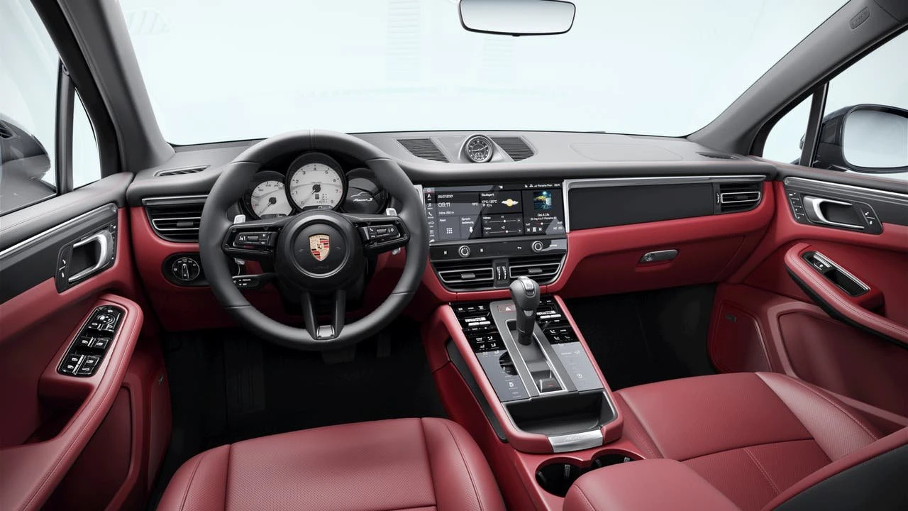 2026 Porsche Macan S - Image 9 of 10