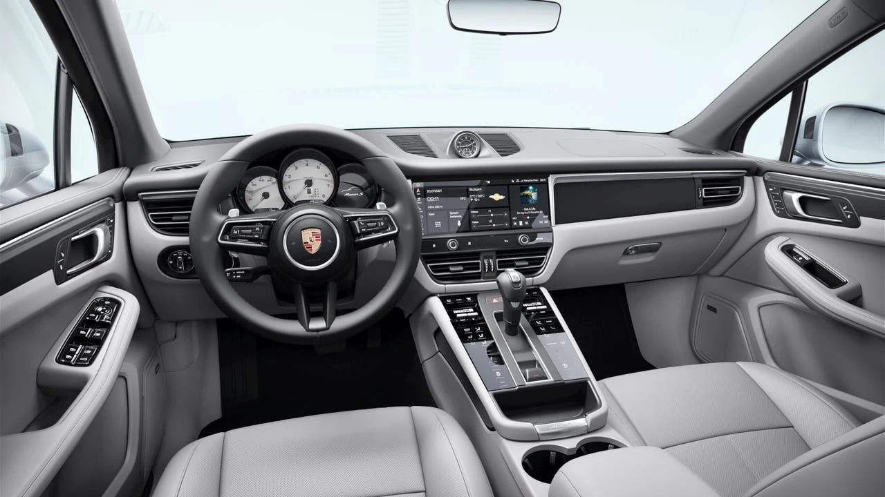 2026 Porsche Macan S - Image 9 of 10