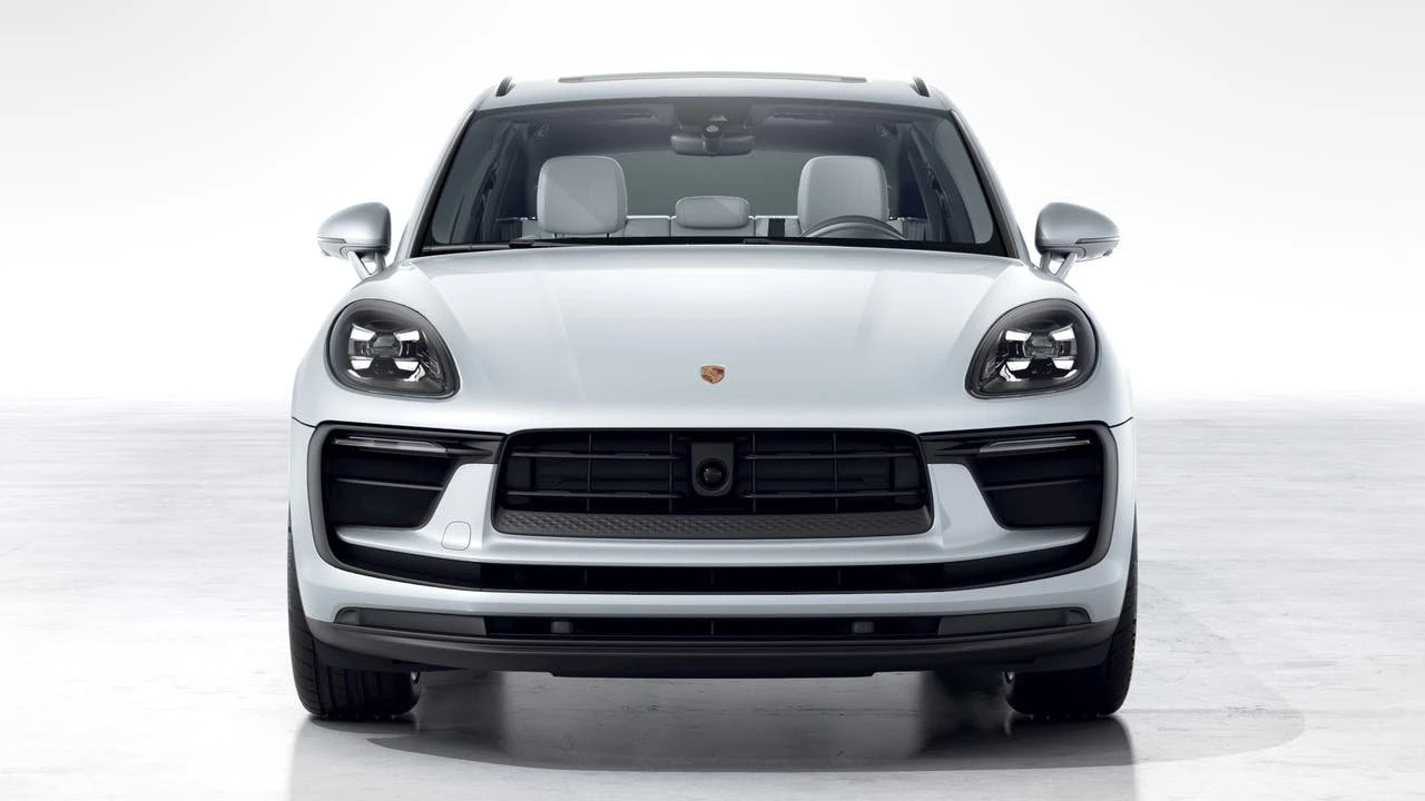 2026 Porsche Macan S - Image 8 of 10