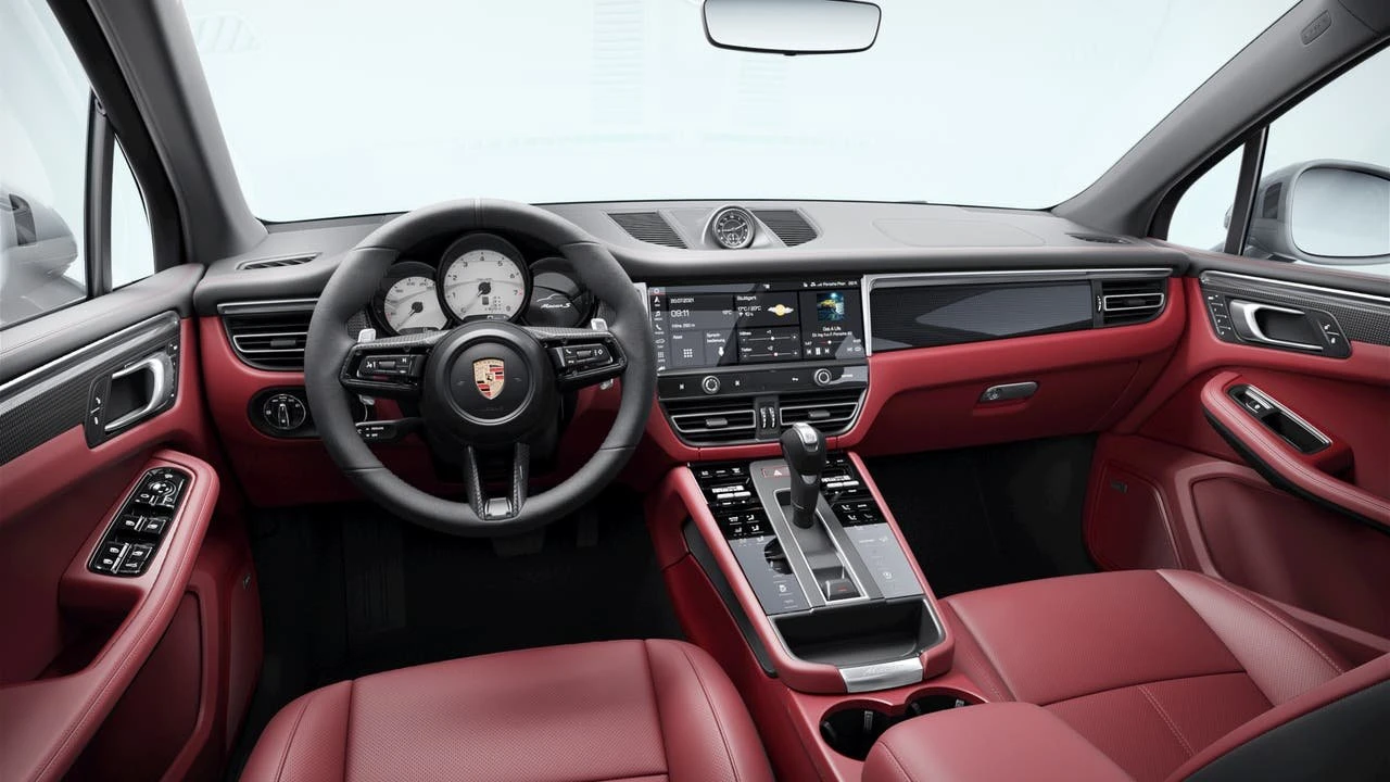 2026 Porsche Macan S - Image 9 of 10