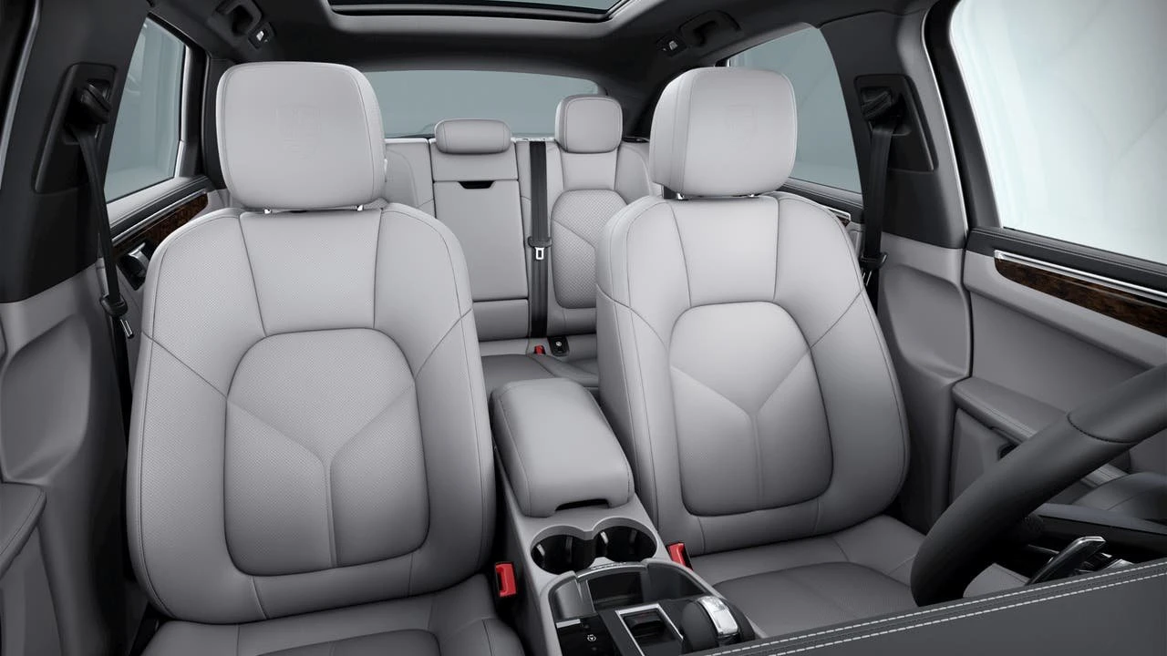 2026 Porsche Macan S - Image 10 of 10