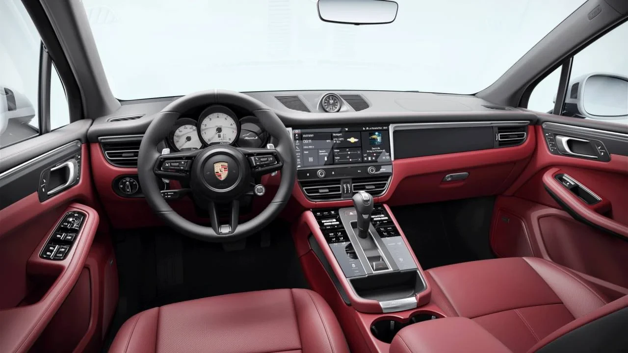 2026 Porsche Macan S - Image 9 of 10