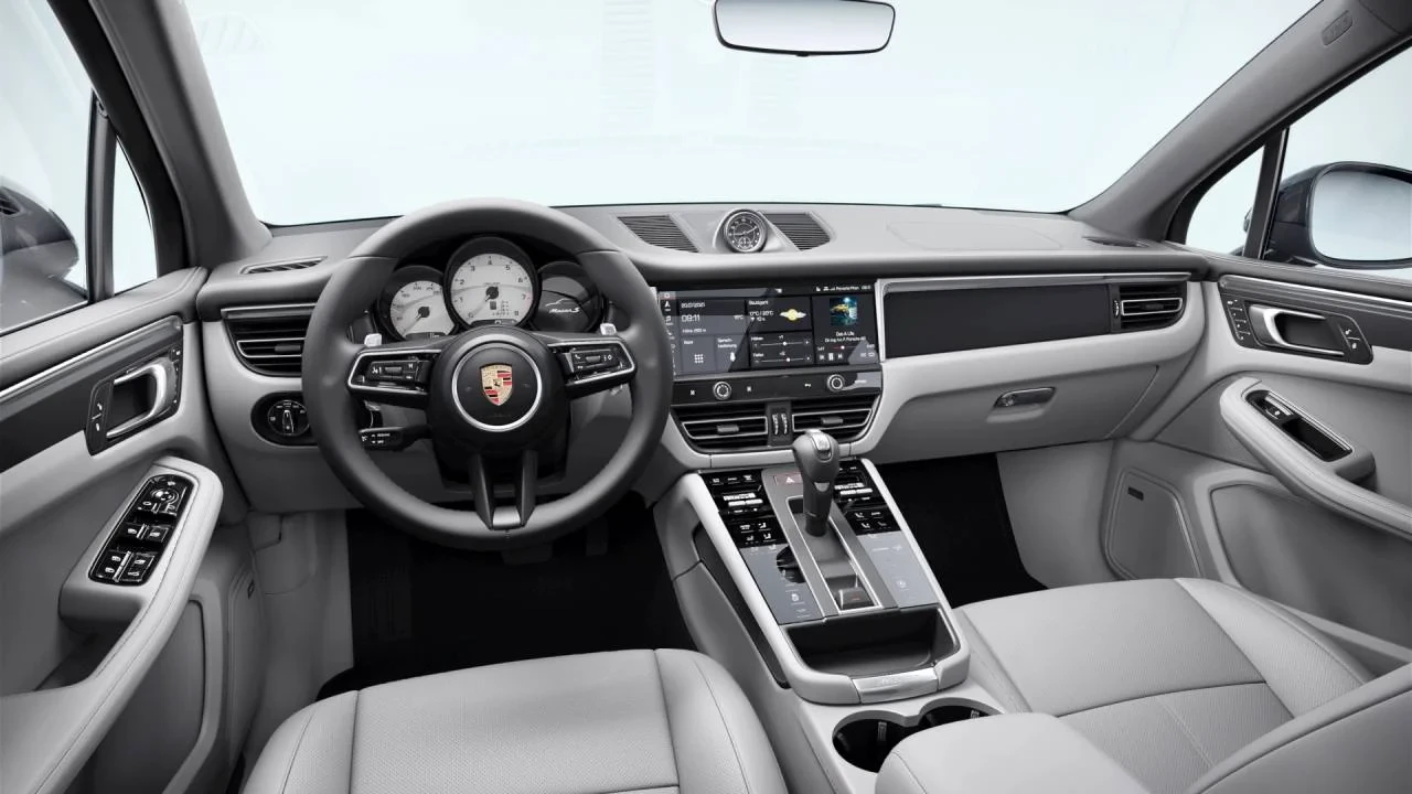 2026 Porsche Macan S - Image 9 of 10
