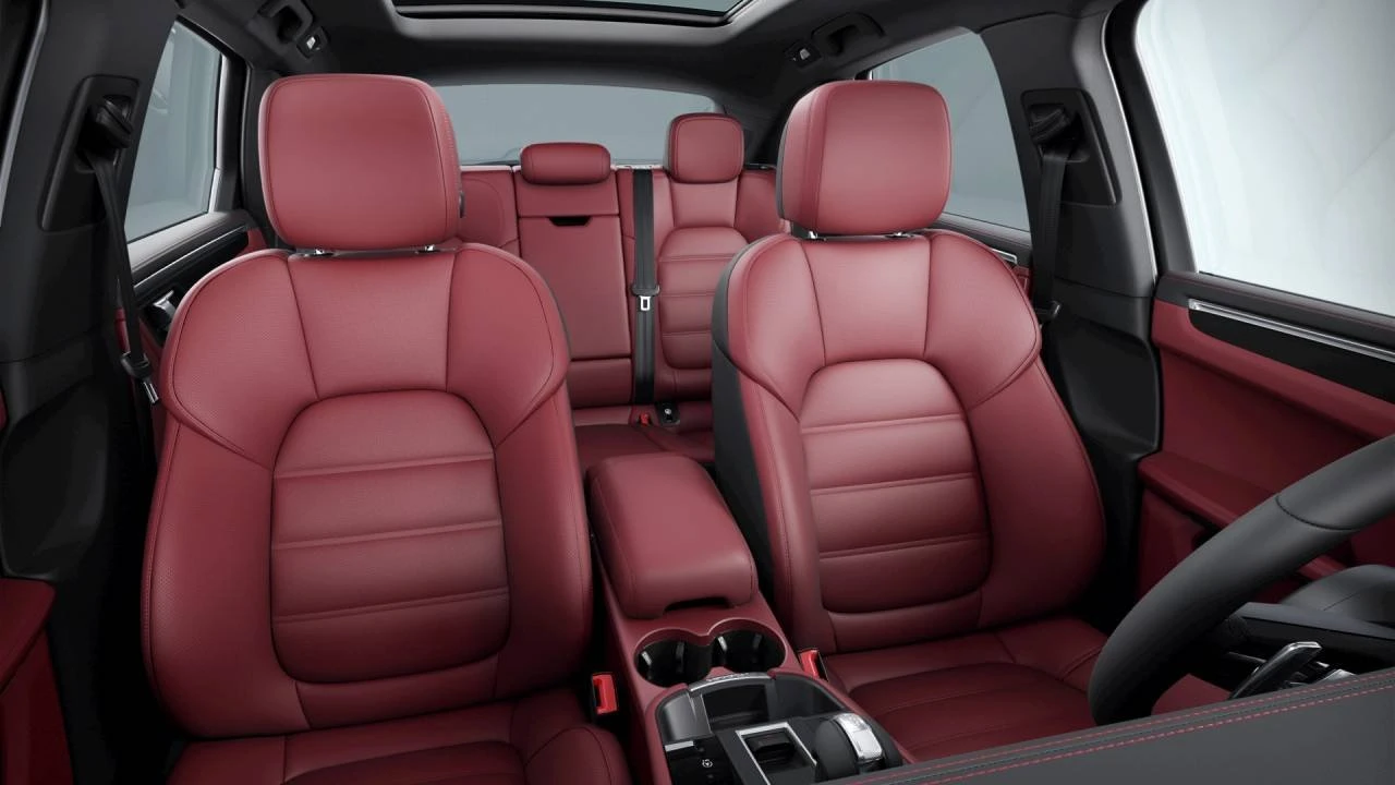 2026 Porsche Macan S - Image 10 of 10