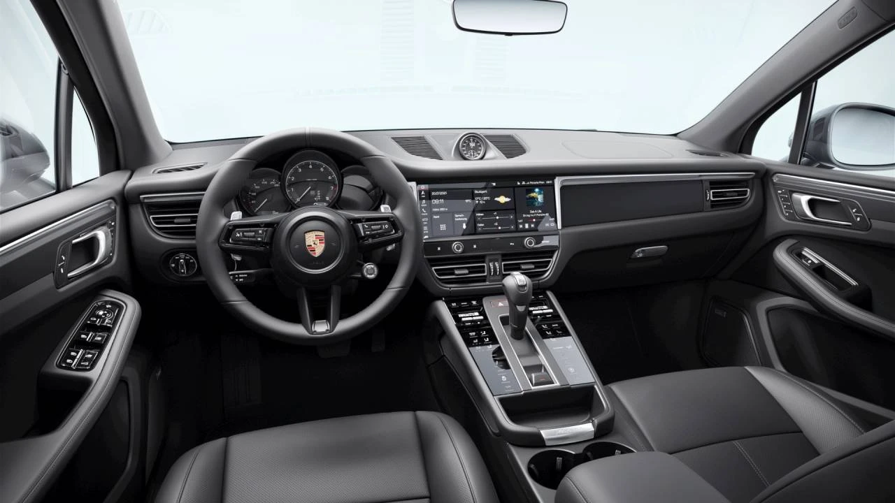 2026 Porsche Macan T - Image 9 of 10