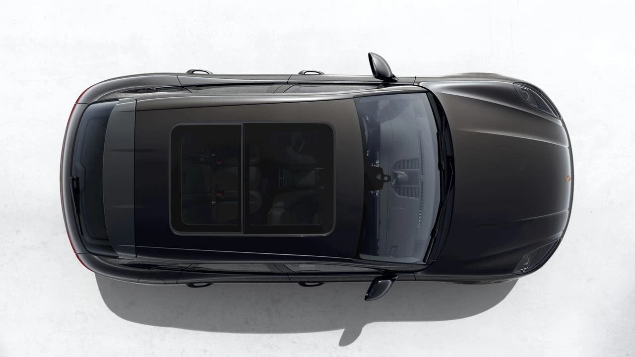 2026 Porsche Macan T - Image 5 of 10