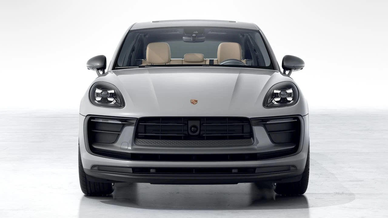 2026 Porsche Macan T - Image 8 of 10