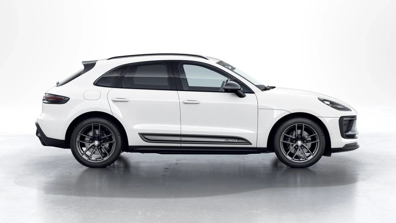 2026 Porsche Macan T - Image 6 of 10