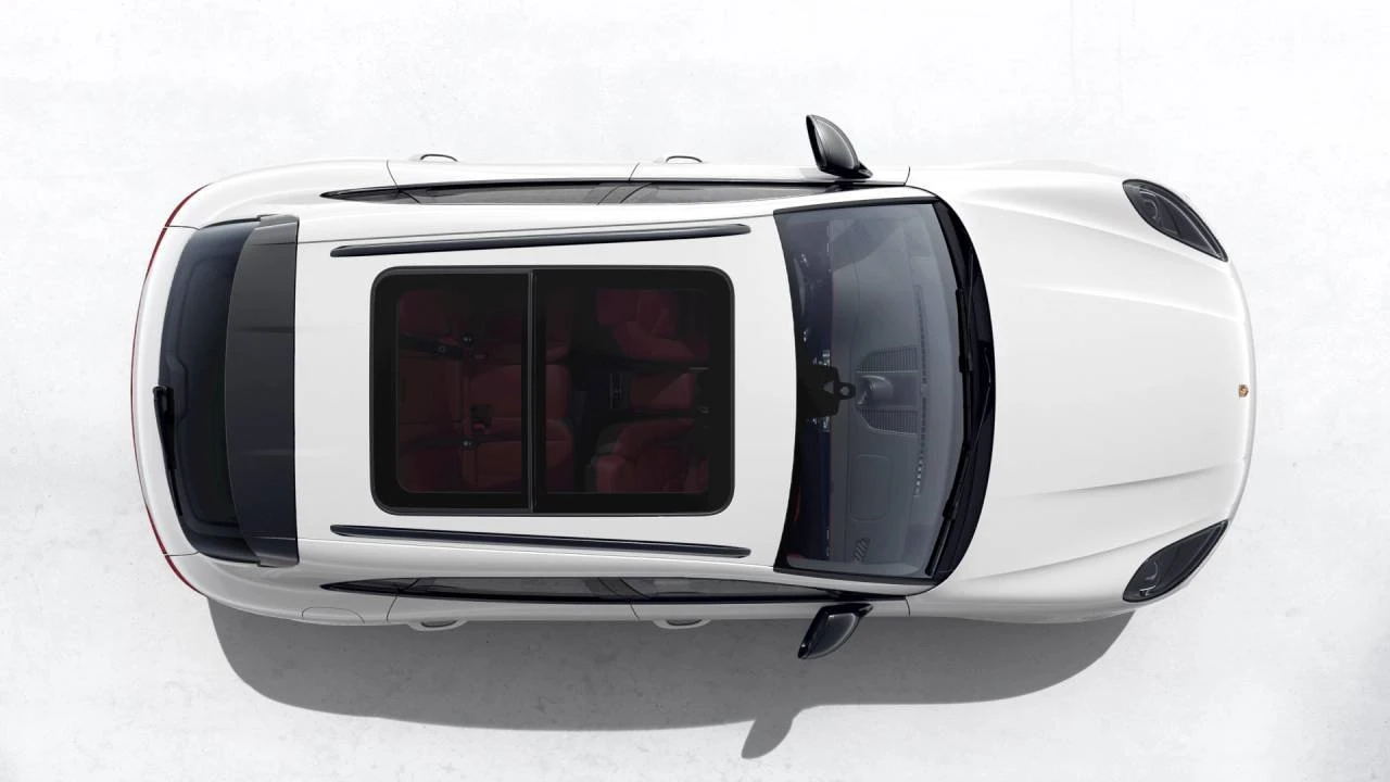 2026 Porsche Macan T - Image 5 of 10