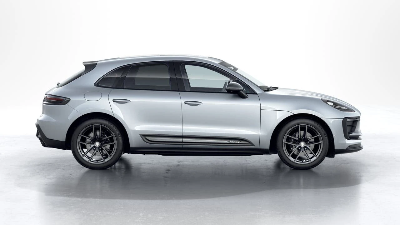 2026 Porsche Macan T - Image 6 of 10