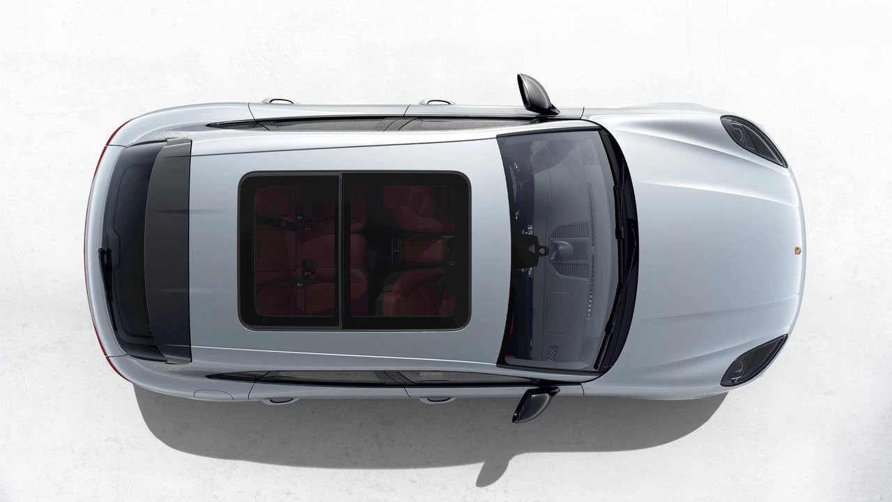 2026 Porsche Macan T - Image 5 of 10