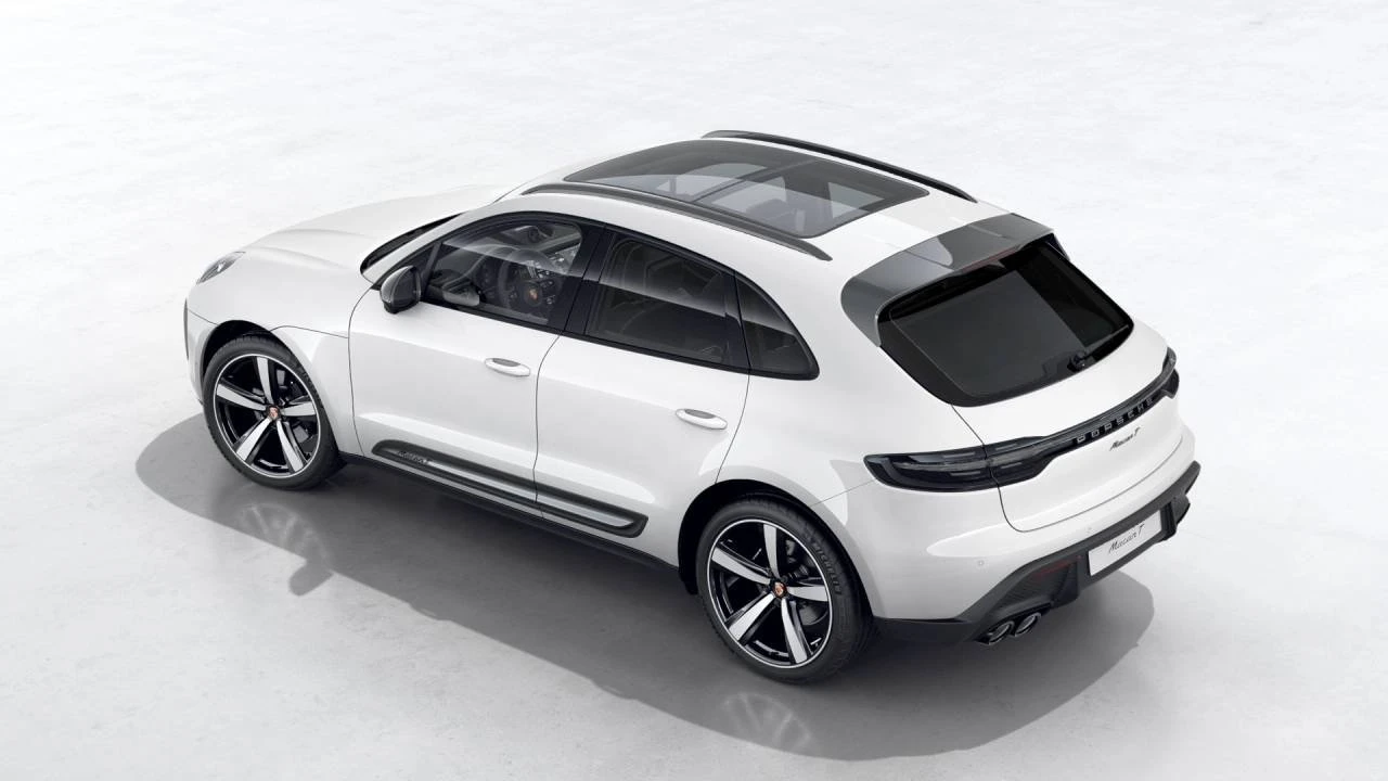2026 Porsche Macan T - Image 4 of 10