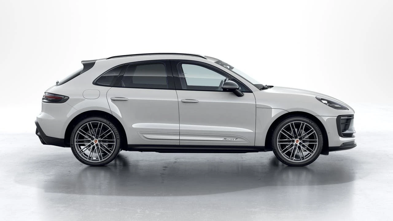 2026 Porsche Macan T - Image 6 of 10
