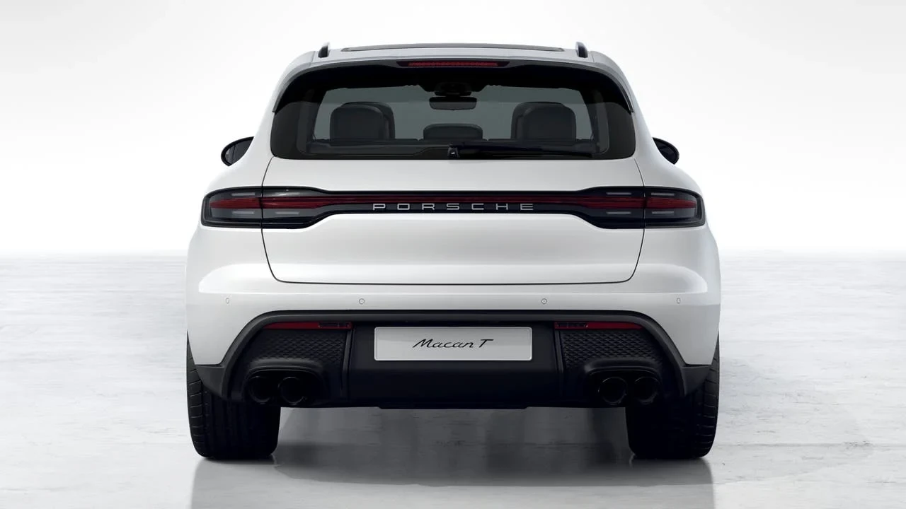2026 Porsche Macan - Image 7 of 10