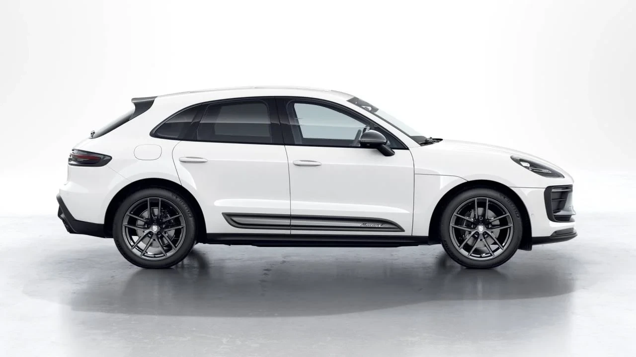 2026 Porsche Macan T - Image 6 of 10