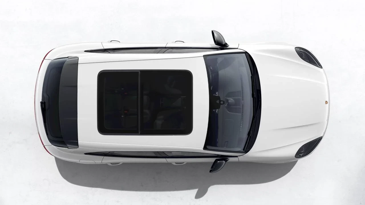 2026 Porsche Macan T - Image 5 of 10