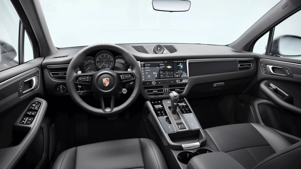 2026 Porsche Macan T - Image 9 of 10