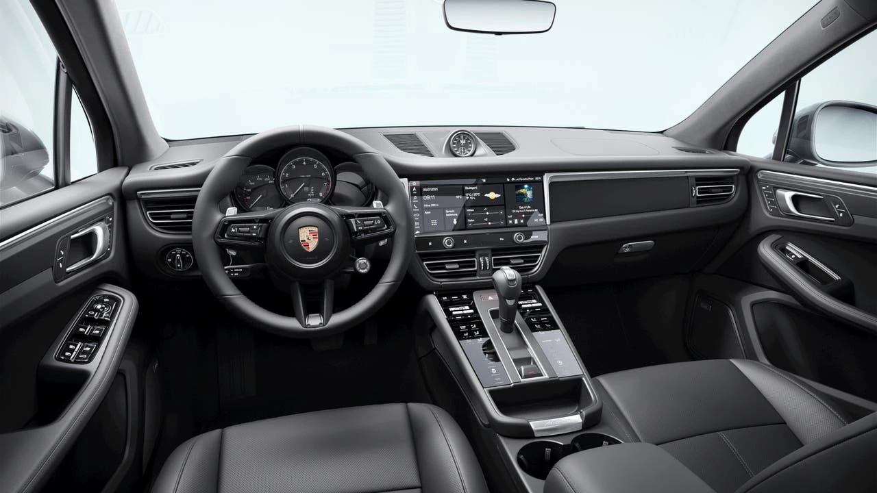 2026 Porsche Macan T - Image 9 of 10