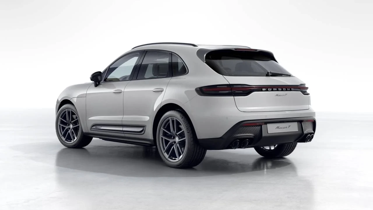 2026 Porsche Macan T - Image 3 of 10