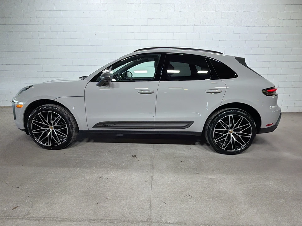 2026 Porsche Macan T - Image 2 of 31