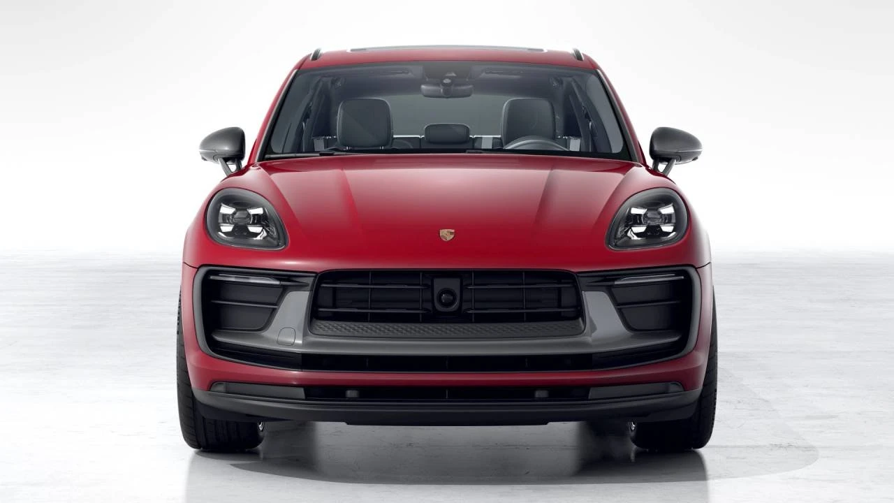 2026 Porsche Macan T - Image 8 of 10