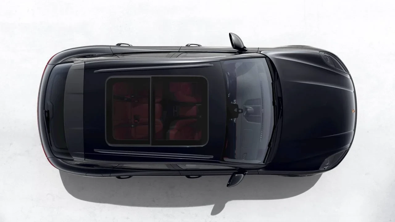 2026 Porsche Macan T - Image 5 of 10