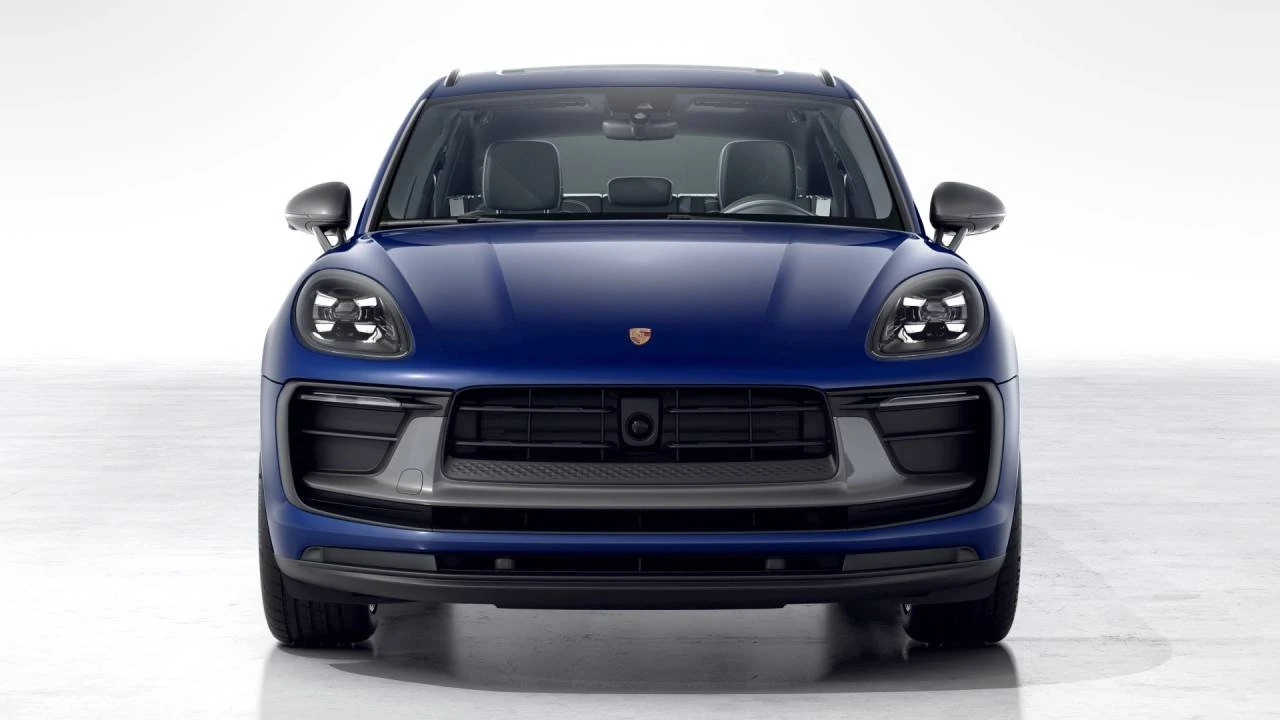 2026 Porsche Macan T - Image 8 of 10