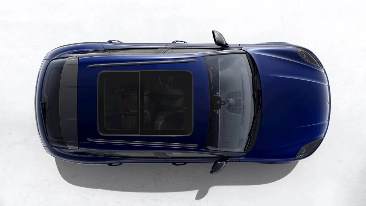 2026 Porsche Macan T - Image 5 of 10