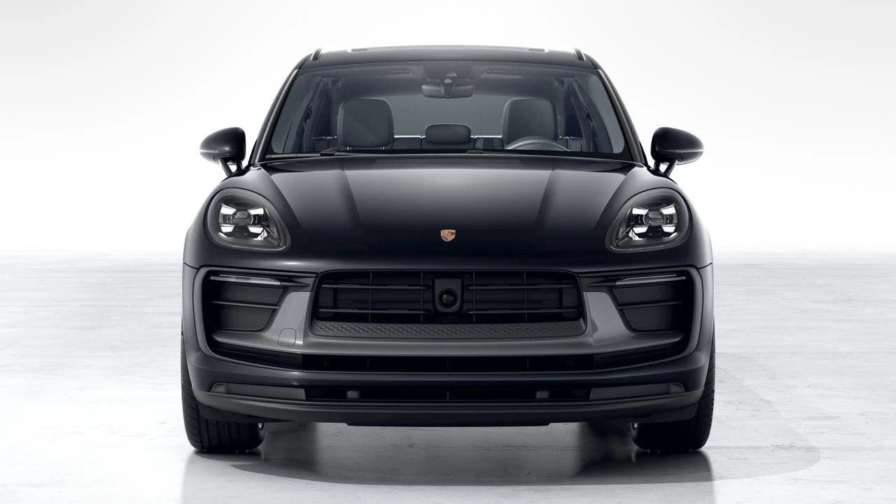 2026 Porsche Macan T - Image 8 of 10