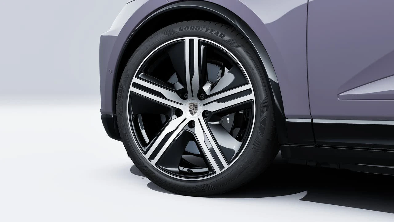 2026 Porsche Macan Electric - Image 10 of 14