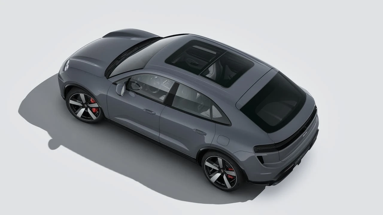 2026 Porsche Macan Electric - Image 4 of 14
