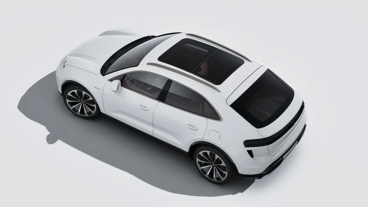 2026 Porsche Macan Electric - Image 4 of 14