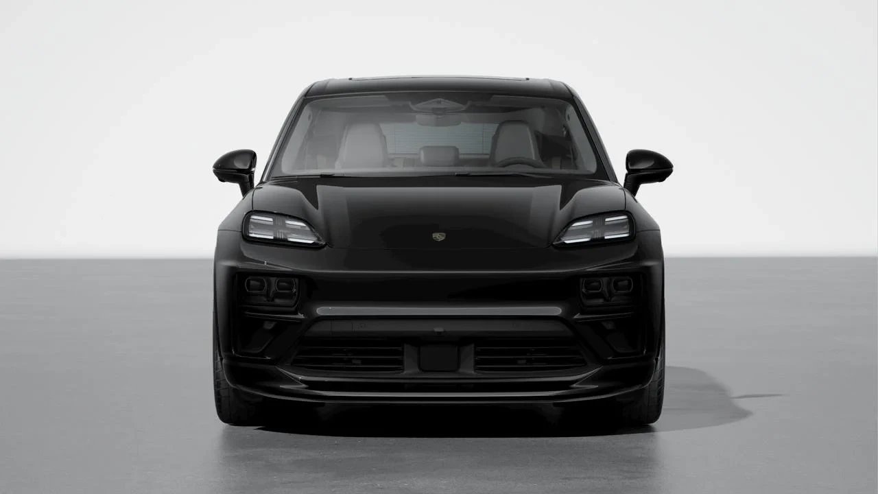 2026 Porsche Macan Electric - Image 8 of 10