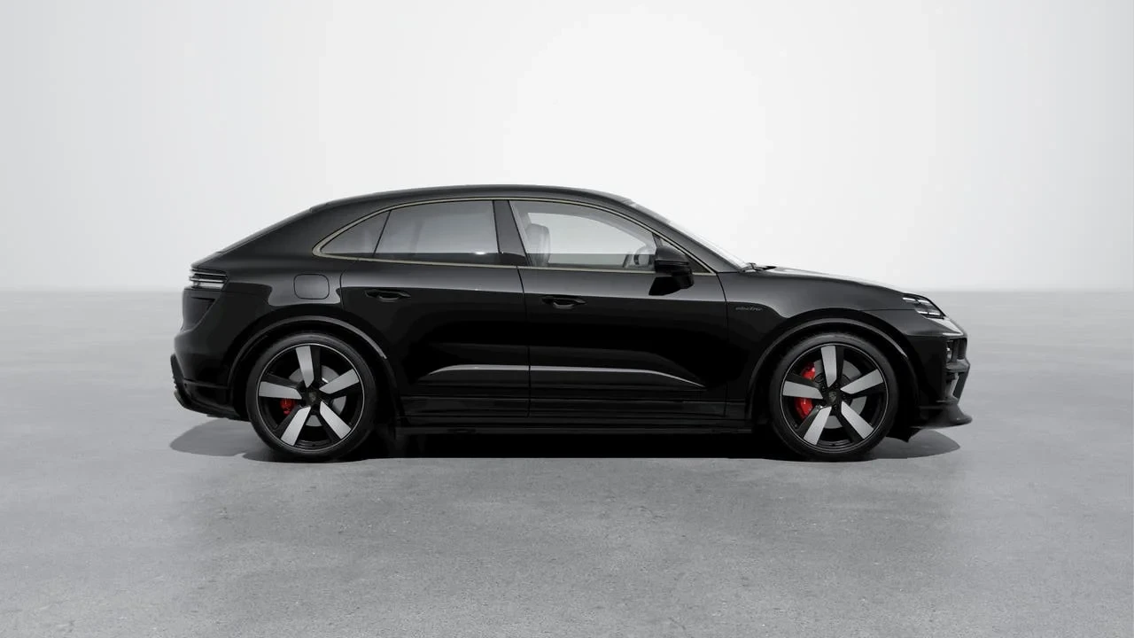 2026 Porsche Macan Electric - Image 6 of 10