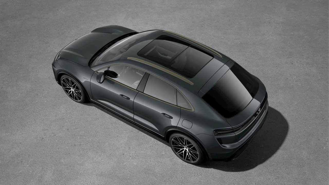 2026 Porsche Macan Electric - Image 4 of 10