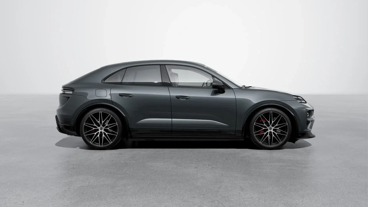 2026 Porsche Macan Electric - Image 6 of 10