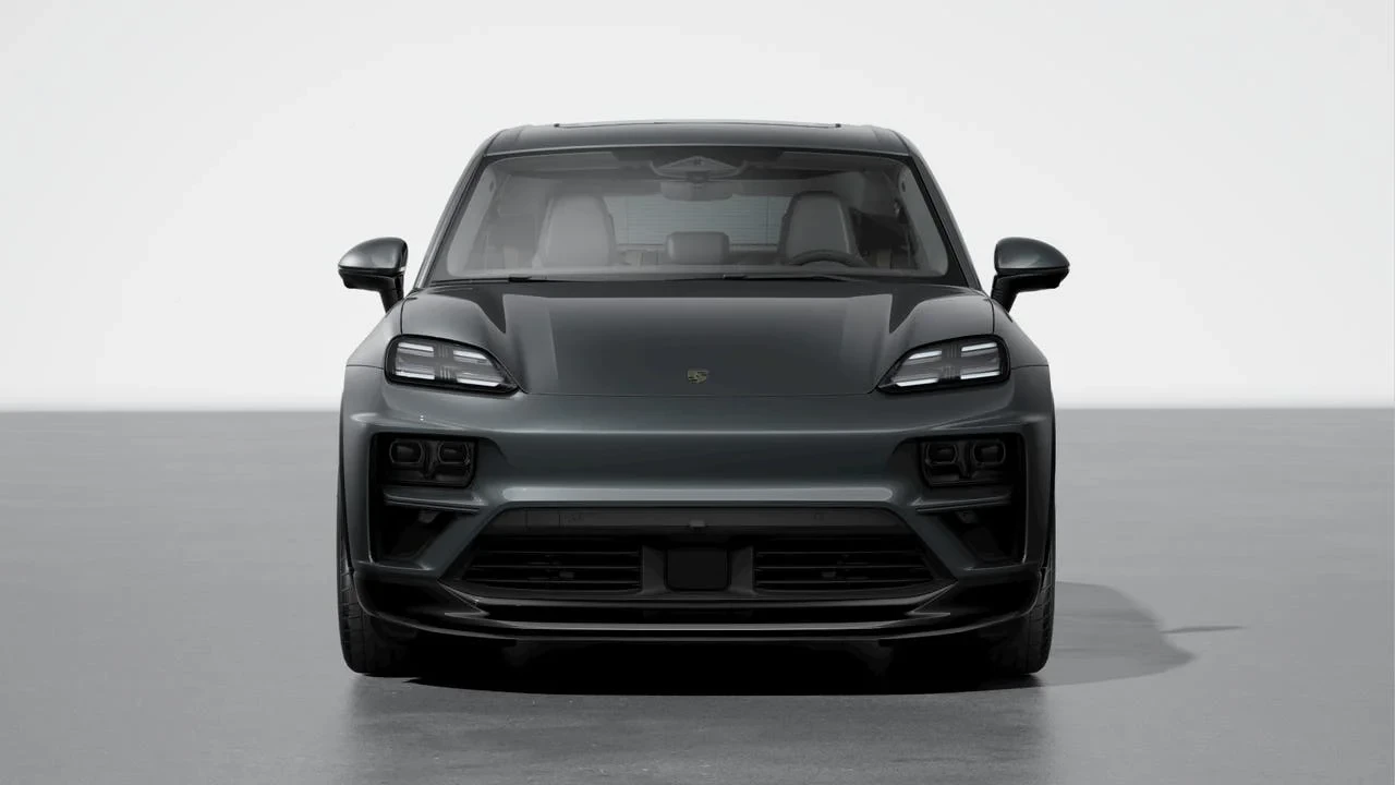 2026 Porsche Macan Electric - Image 8 of 10