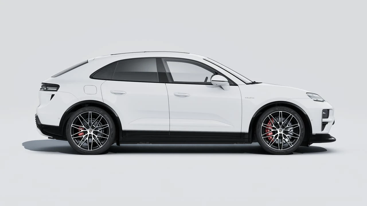 2026 Porsche Macan Electric - Image 6 of 14