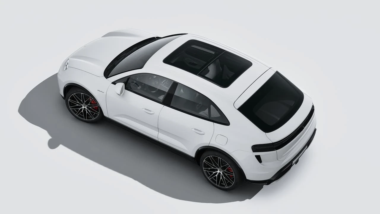 2026 Porsche Macan Electric - Image 4 of 14