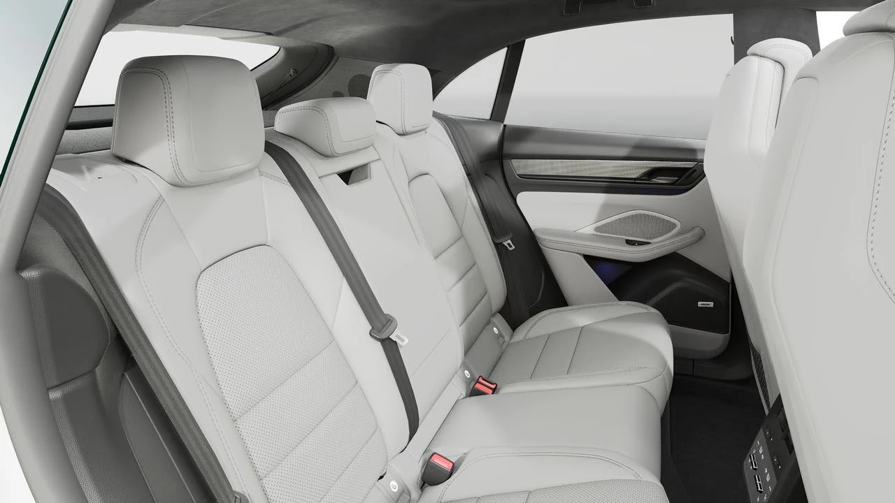 2026 Porsche Macan Electric - Image 13 of 14