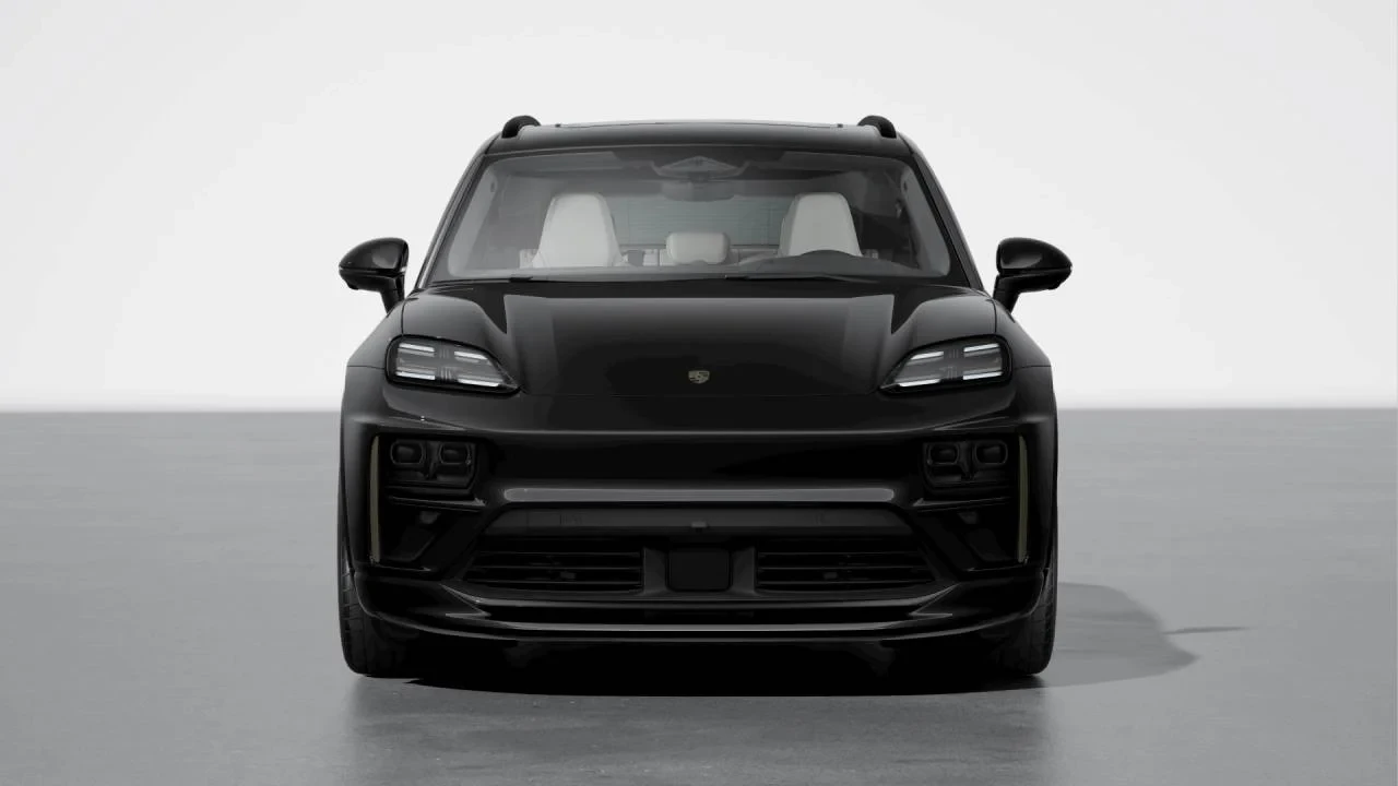 2026 Porsche Macan Electric - Image 8 of 10