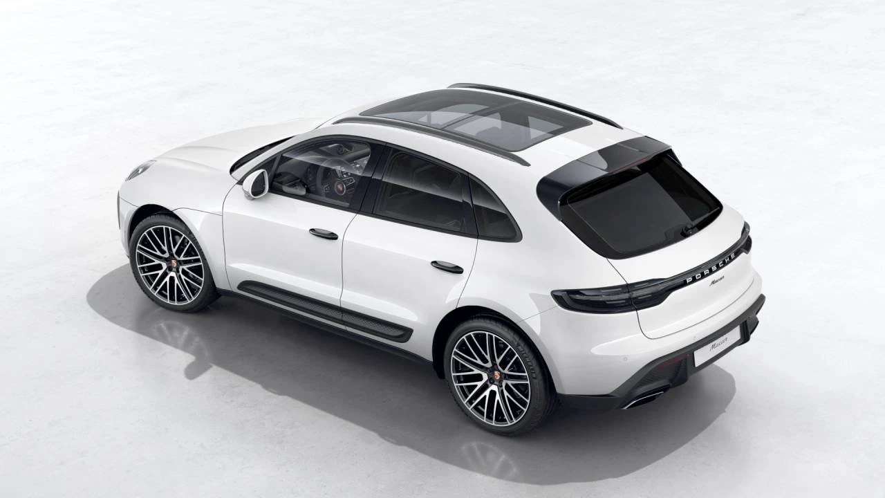 2026 Porsche Macan Electric - Image 4 of 10