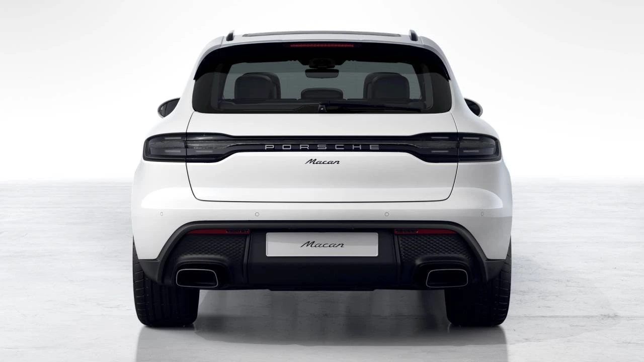 2026 Porsche Macan Electric - Image 7 of 10